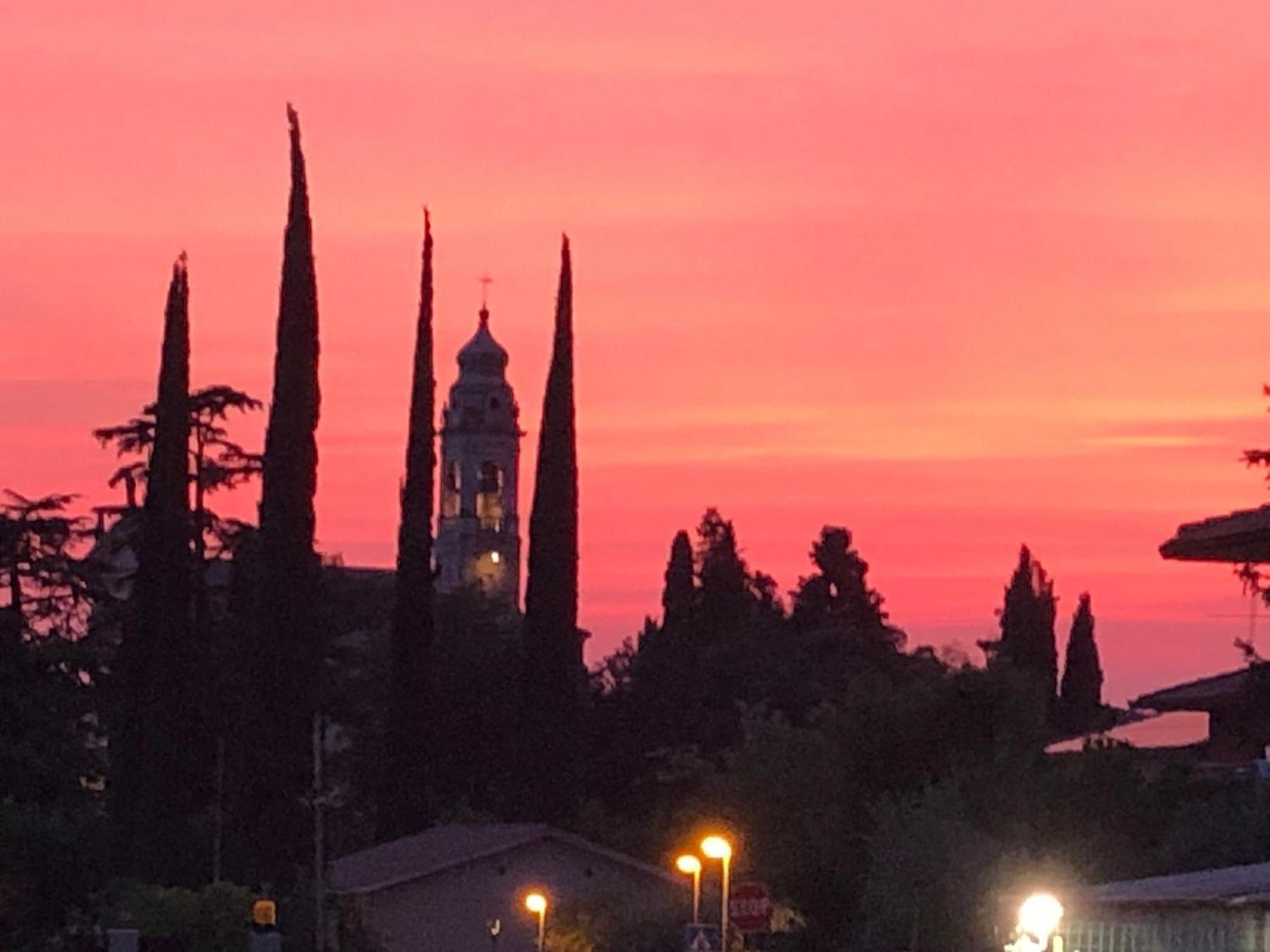 I Broletti Del Garda Hotel Pacengo Di Lazise Exterior foto